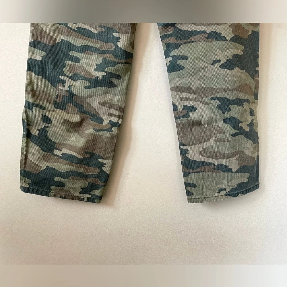 Free People NWOT Remy Camo High Waisted Wide Leg Cropeped Jeans Size 25 - Picture 8 of 10